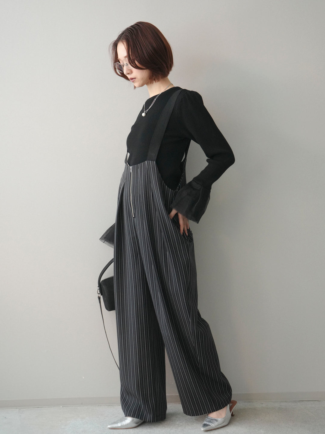 [SET]袖チュールパワショルリブニットトップス+グログランテープストライプサロペット(2set)