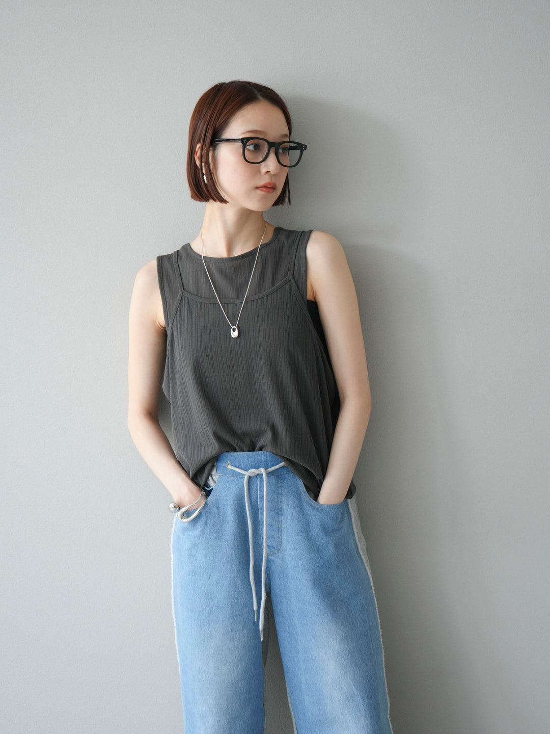 [預訂] Ice Touch 2WAY Design 吊帶背心/炭灰色
