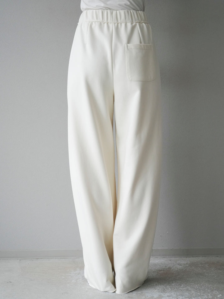 [予約]アウトシームカットオフスエットパンツ/white