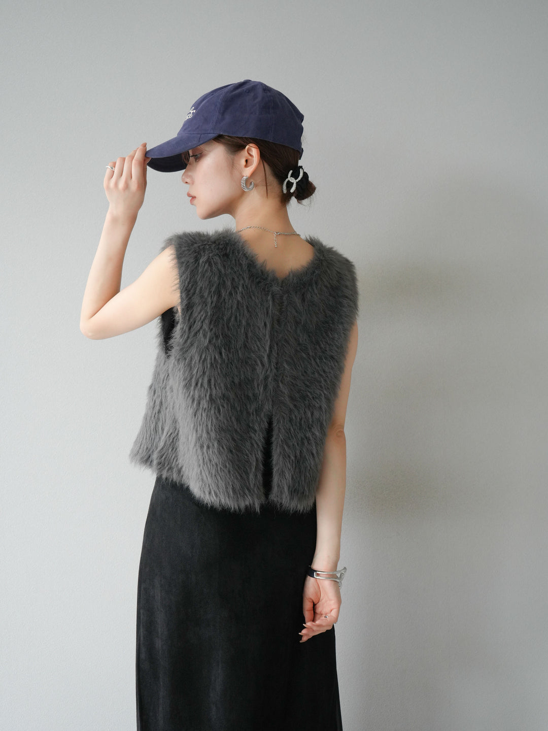 [予約]ミンクライク前後2WAYショートジレ/チャコール