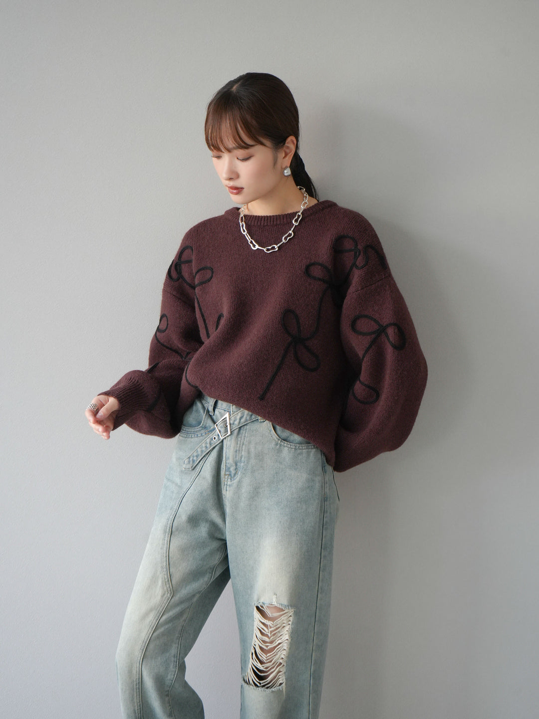 [予約]コード刺繍ルーズニットプルオーバー/ブラウン