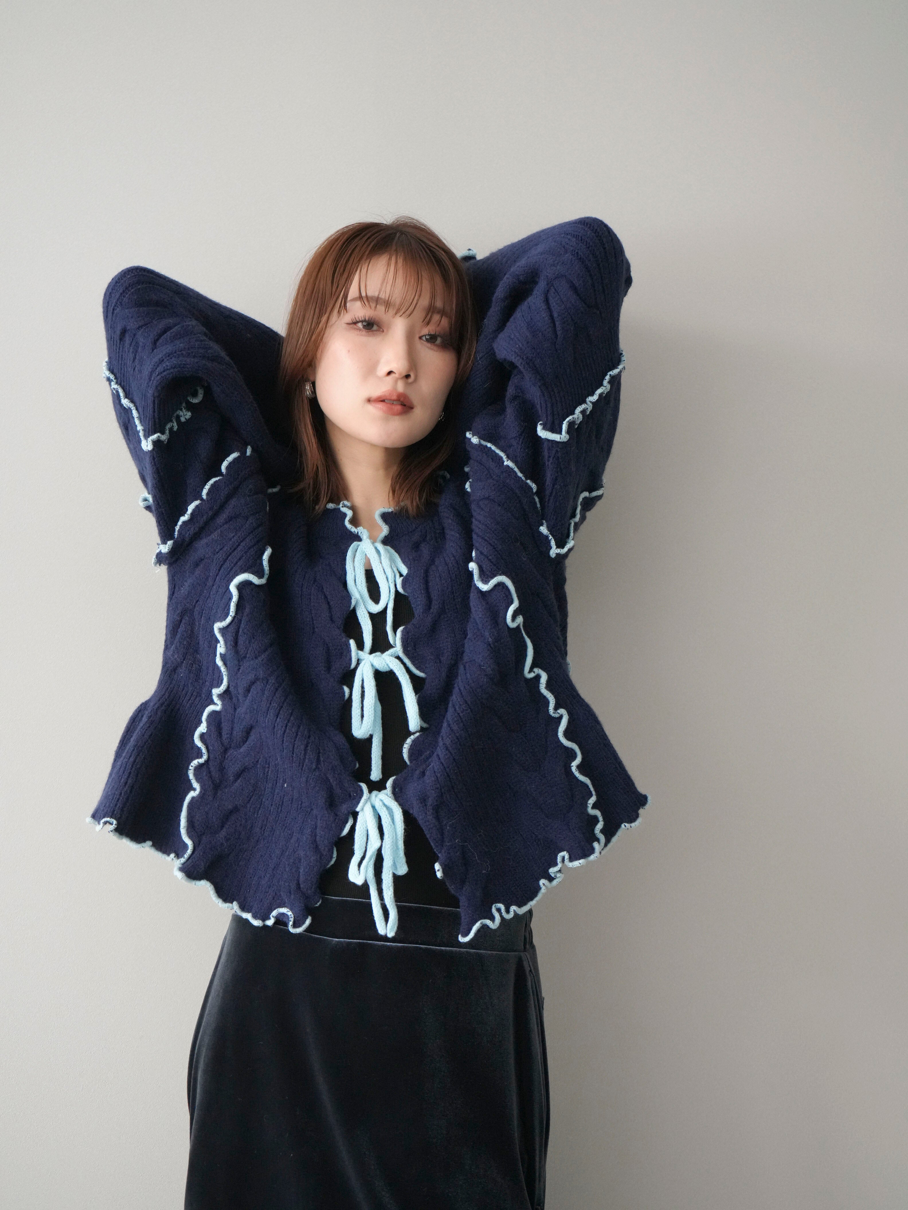予約]フロントリボン配色メローニットカーディガン/navy – Lumier