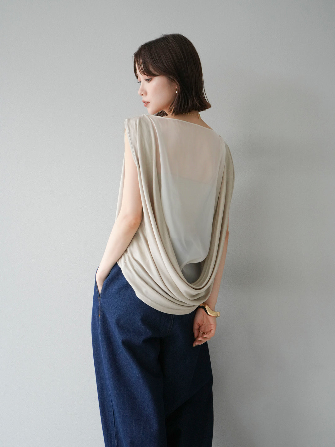 [預訂] 雙向透視層疊垂墜上衣/米色