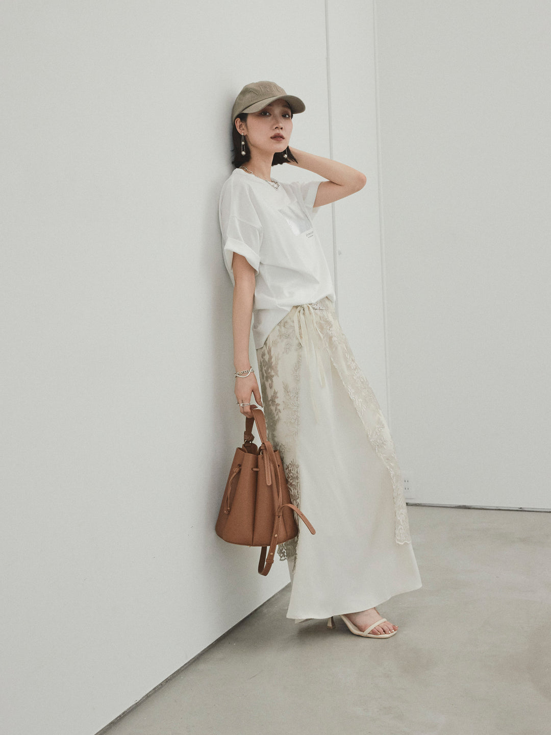 [SET] 燙金印花乾爽棉質TEE​​ + 寬鬆窄裙 + 薄紗提花裹身長裙 (3套)