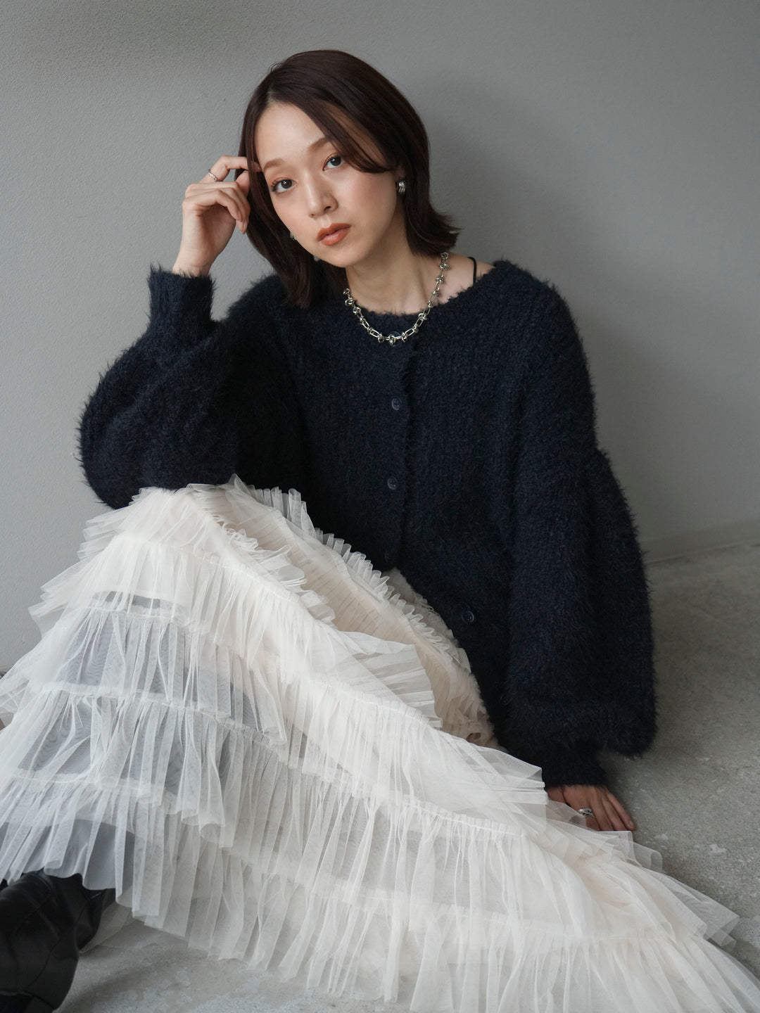 [預購] 圓領隨機毛絨開襟衫/藏青