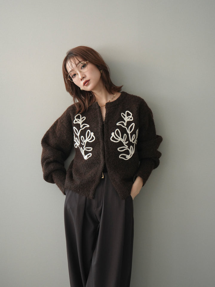 [予約]テープ刺繍ホック開きブークレニットカーディガン/darkbrown
