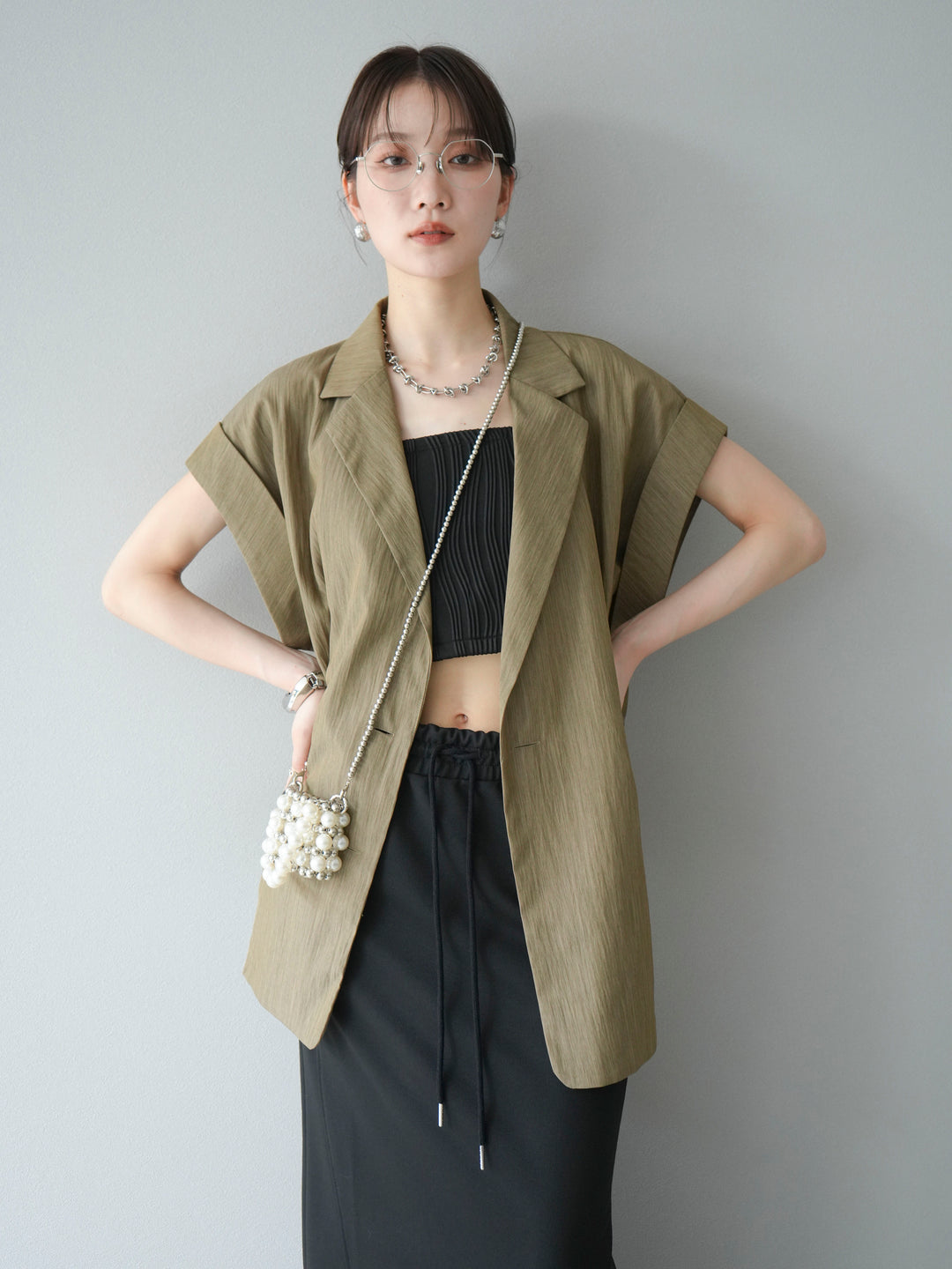 [SET]リネンライクノースリーブダブルジレ+ウェーブパイピングカップ付ベアキャミソール(2set)