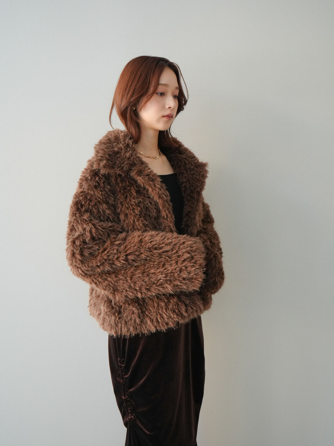 [SET]フェイクファー襟付きショートブルゾン+ギャザーベロアスカート(2set)