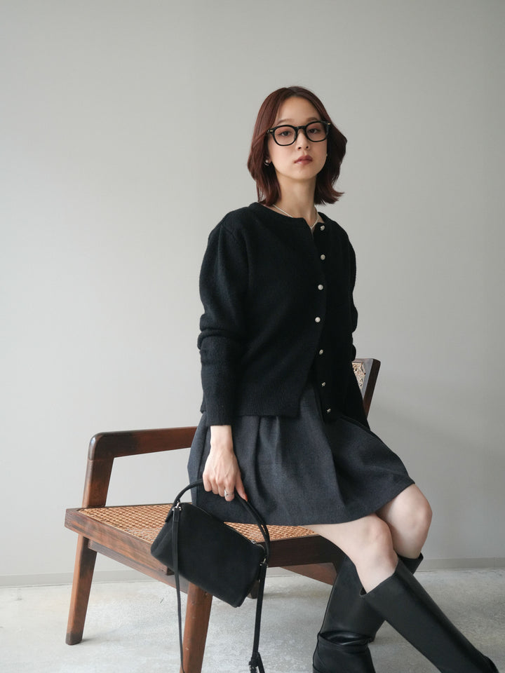 [SET]アンティークボタンニットカーディガン+ベルト付きタックミニスカート(2set)