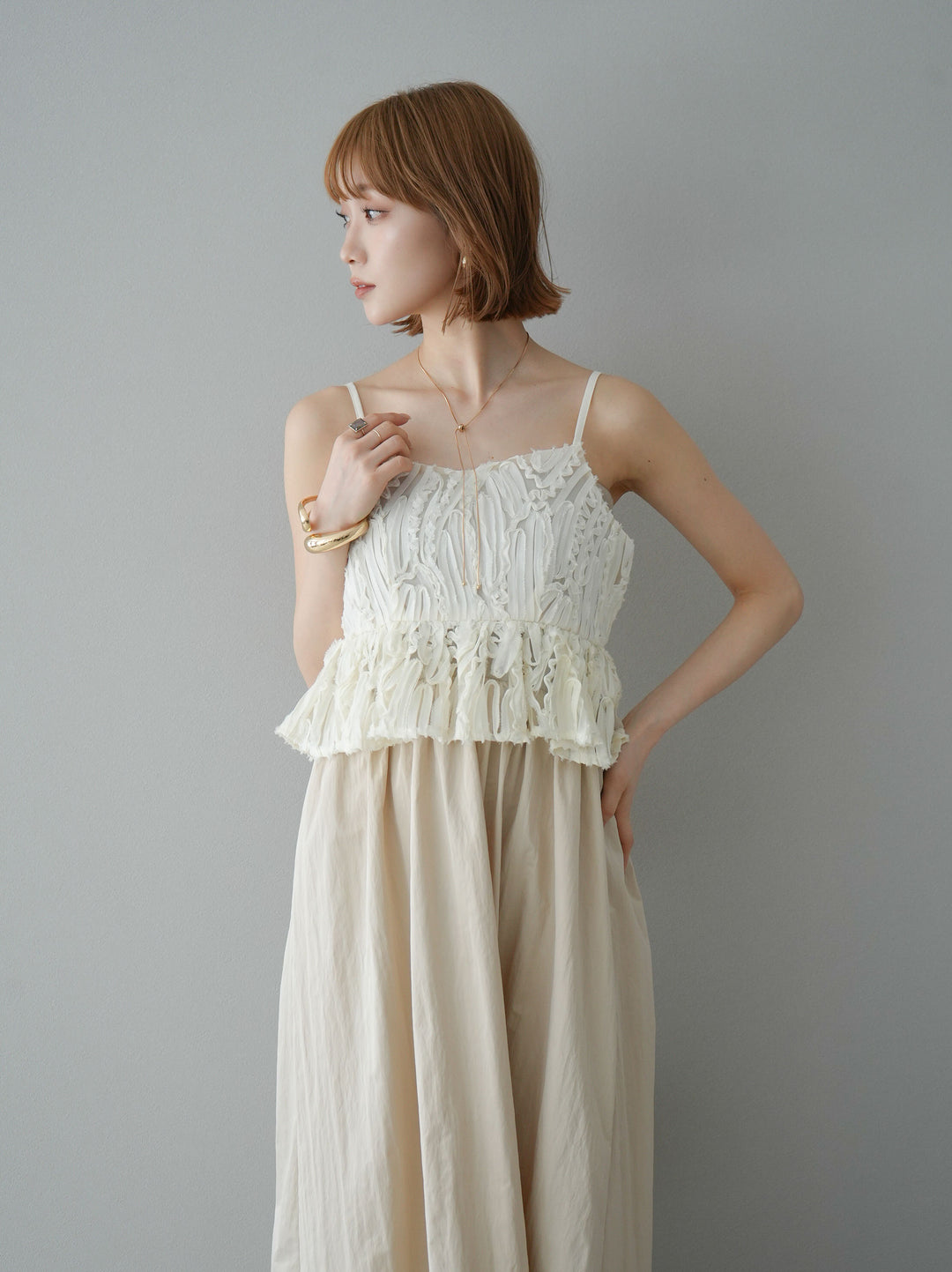 [預訂] 針織 x 塔夫綢小熊洋裝/米色