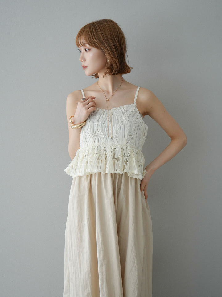 [預訂] 針織 x 塔夫綢小熊洋裝/米色