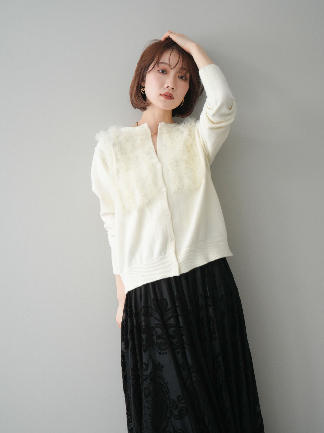 [SET]チュールフリルニットカーディガン+アンティーク柄フロッキーマキシスカート(2set)