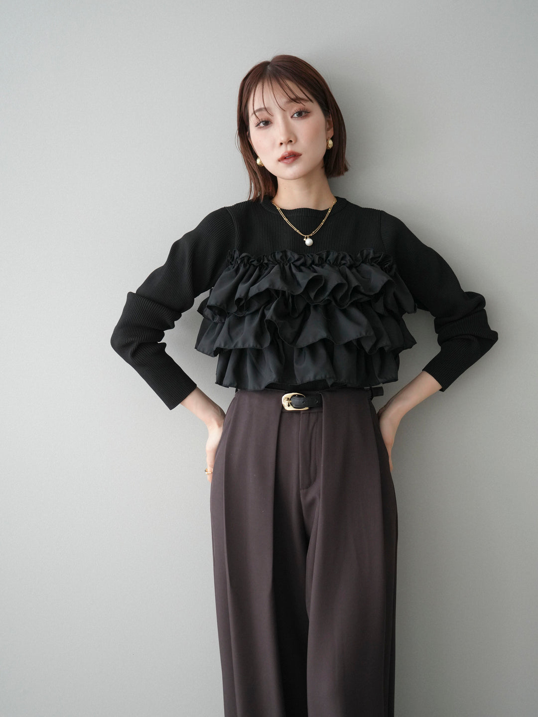 [予約]フリルビスチェドッキングスポンジニットプルオーバー/black