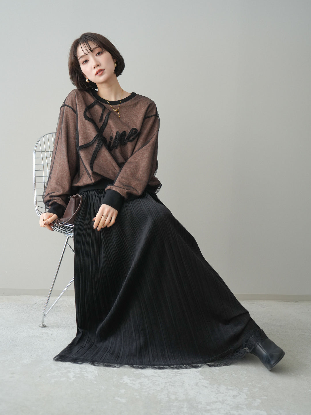 [予約]チュールレイヤードロゴスエットプルオーバー/brown