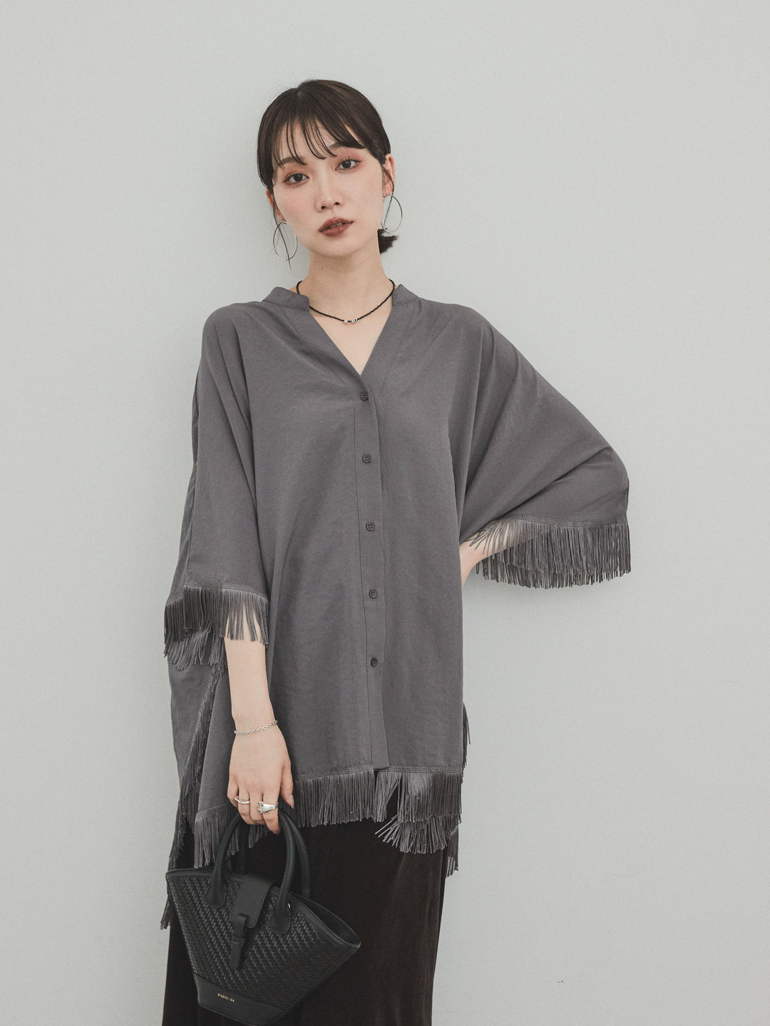 [SET] 方形流蘇斗篷襯衫 + 方形流蘇斗篷襯衫（2 件套）