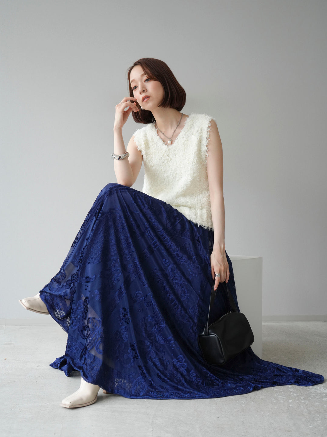 [SET]テープヤーンフリンジニットベスト+アンティーク柄フロッキーマキシスカート(2set)