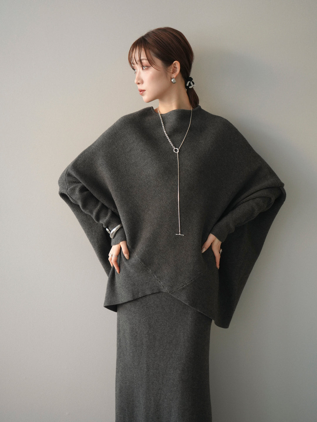 [SET]ウール混ドルマンニット&スカートSET UP+選べるアクセセット(2set)