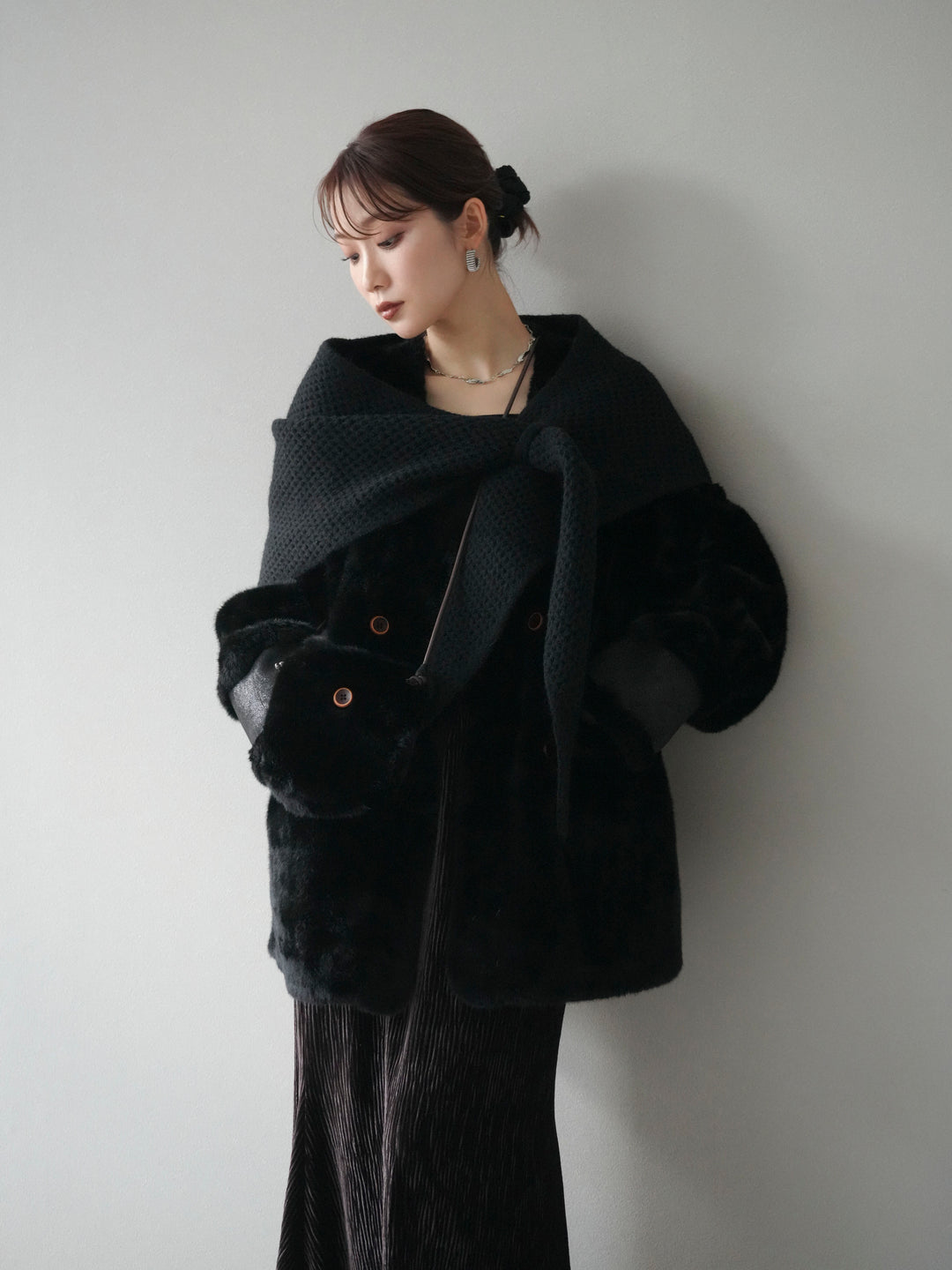 [予約]バッグ付エコファーノーカラーコート/black