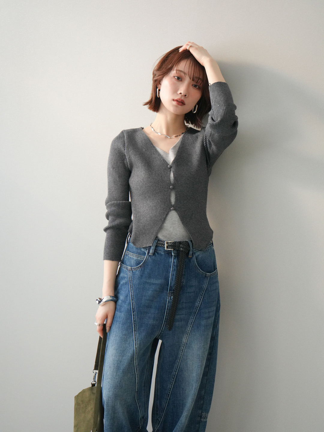 [SET]Vネック配色レイヤードスリットニットトップス+選べるアクセセット(2set)