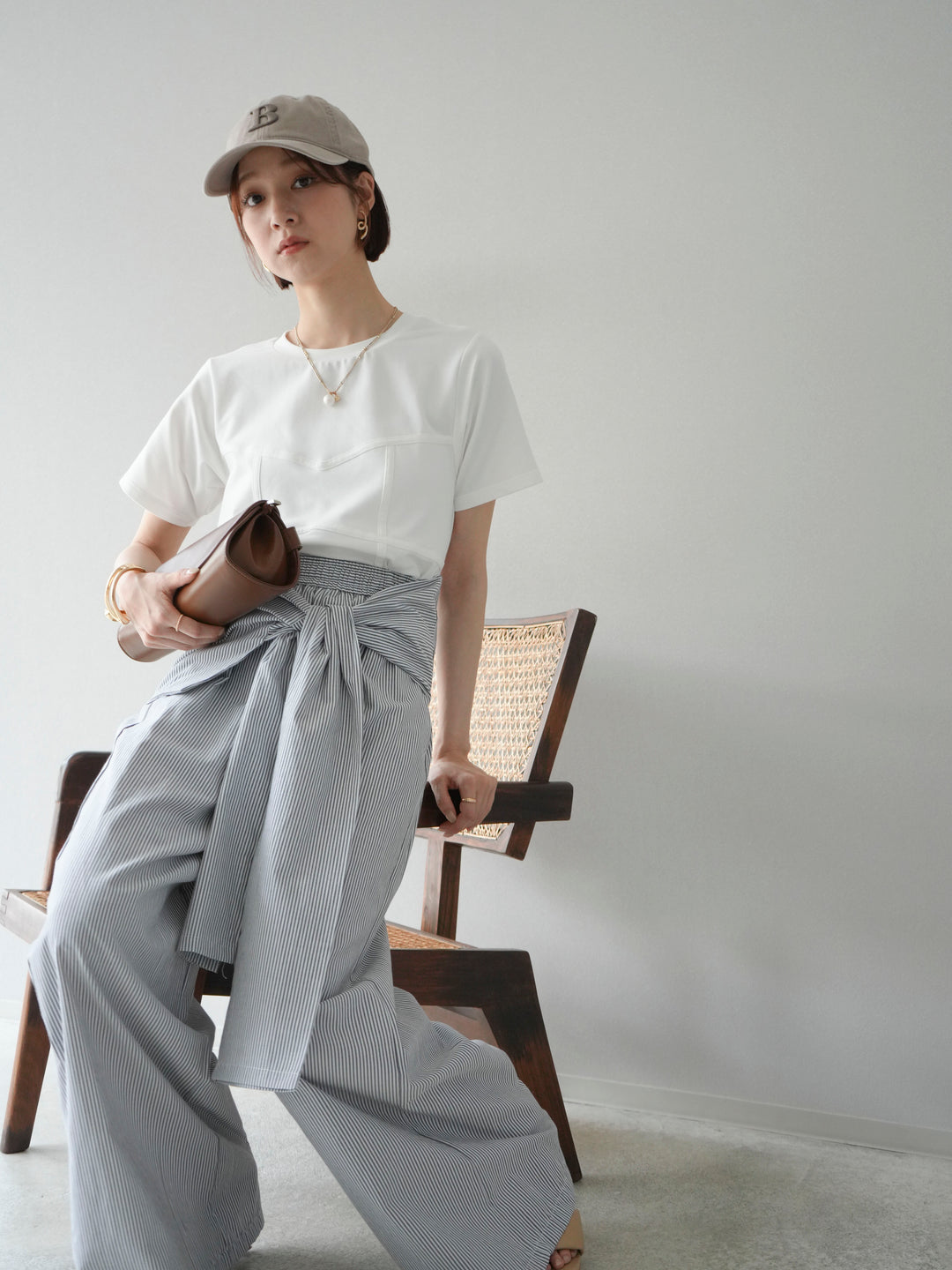 [SET]ビスチェデザインTシャツ+ウエスト巻きストライプイージーパンツ(2set)