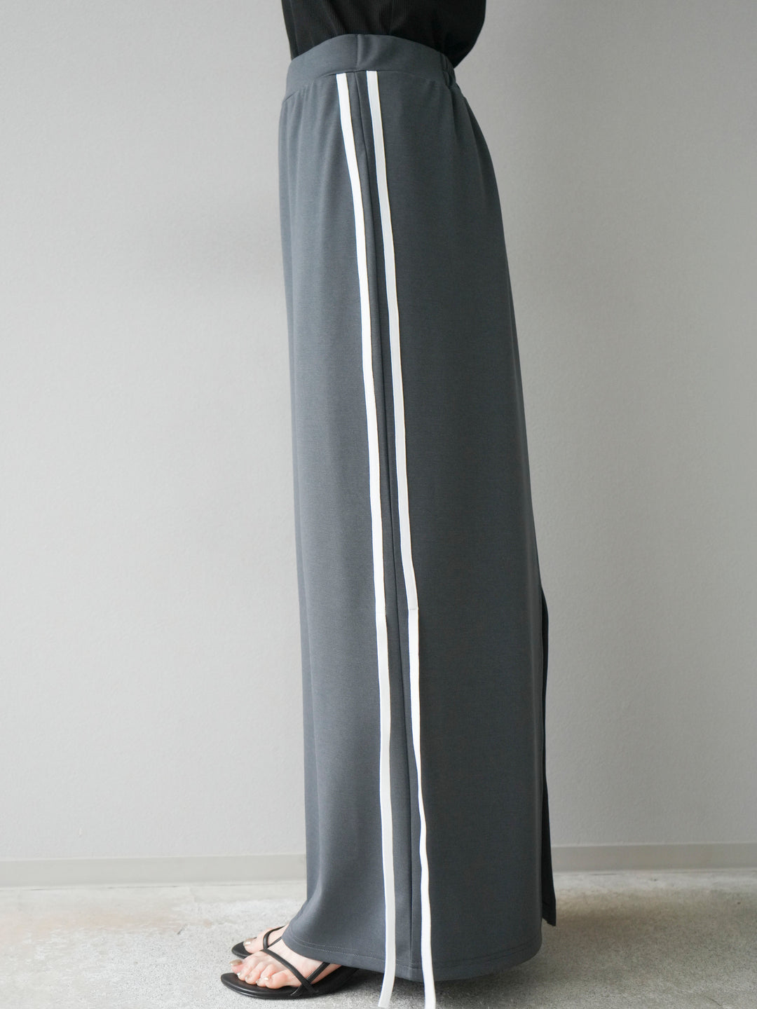 [予約]サイドラインジャージナロースカート/チャコール