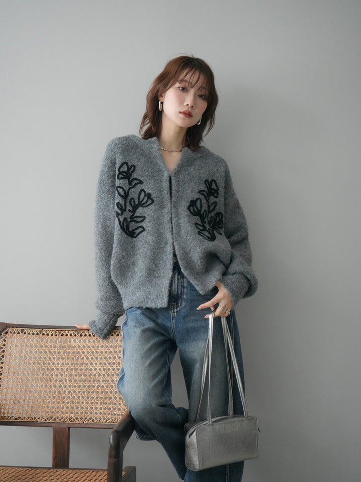 [予約]テープ刺繍ホック開きブークレニットカーディガン/mokugray
