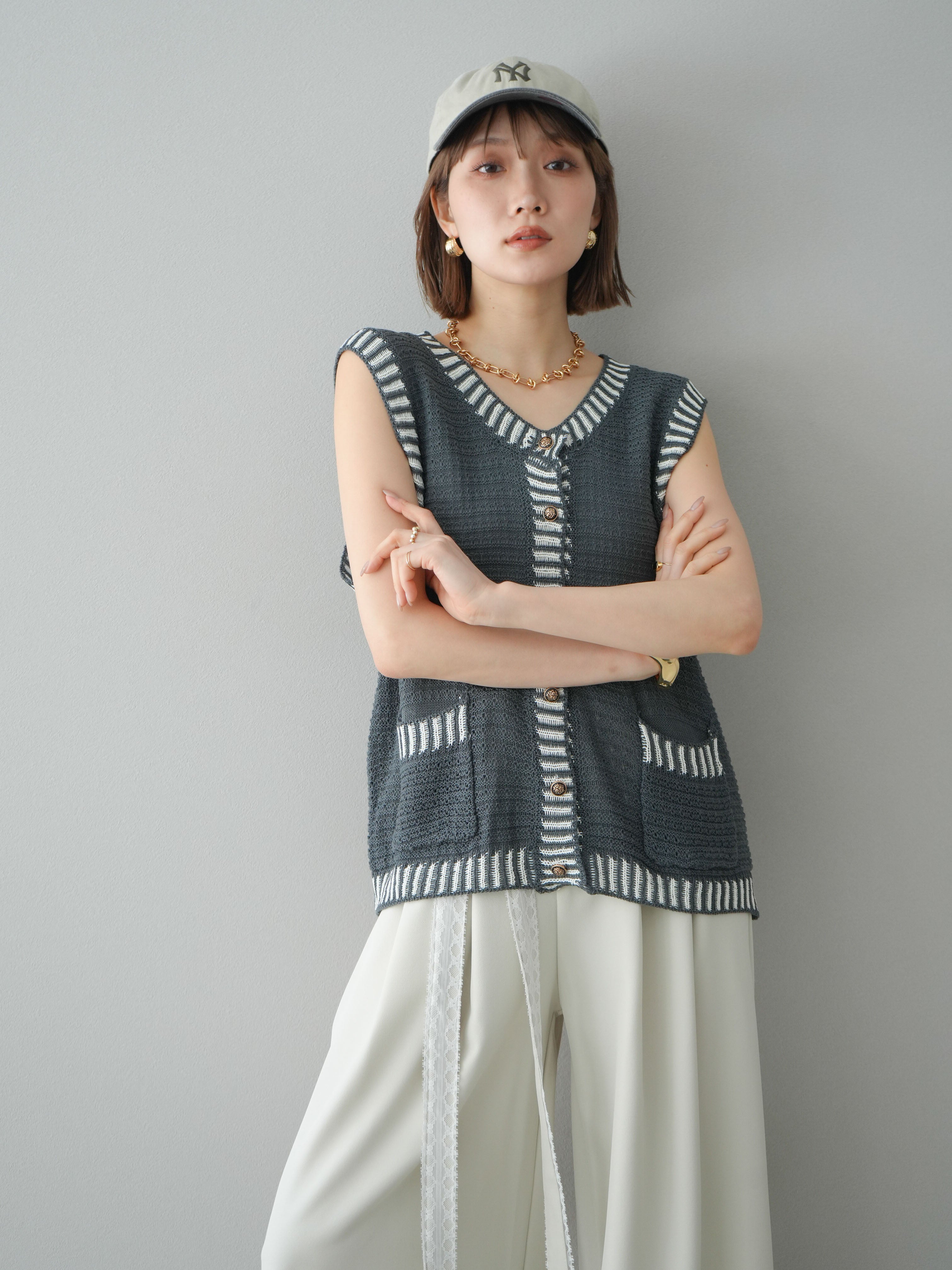 予約]ポイントラインサマーニットベスト/グレー – Lumier