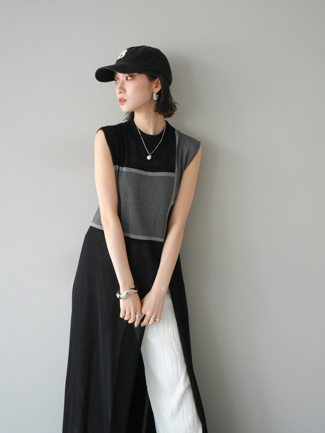 [SET] 配色開衩針織洋裝 + 波浪滾邊休閒褲 (2件套)