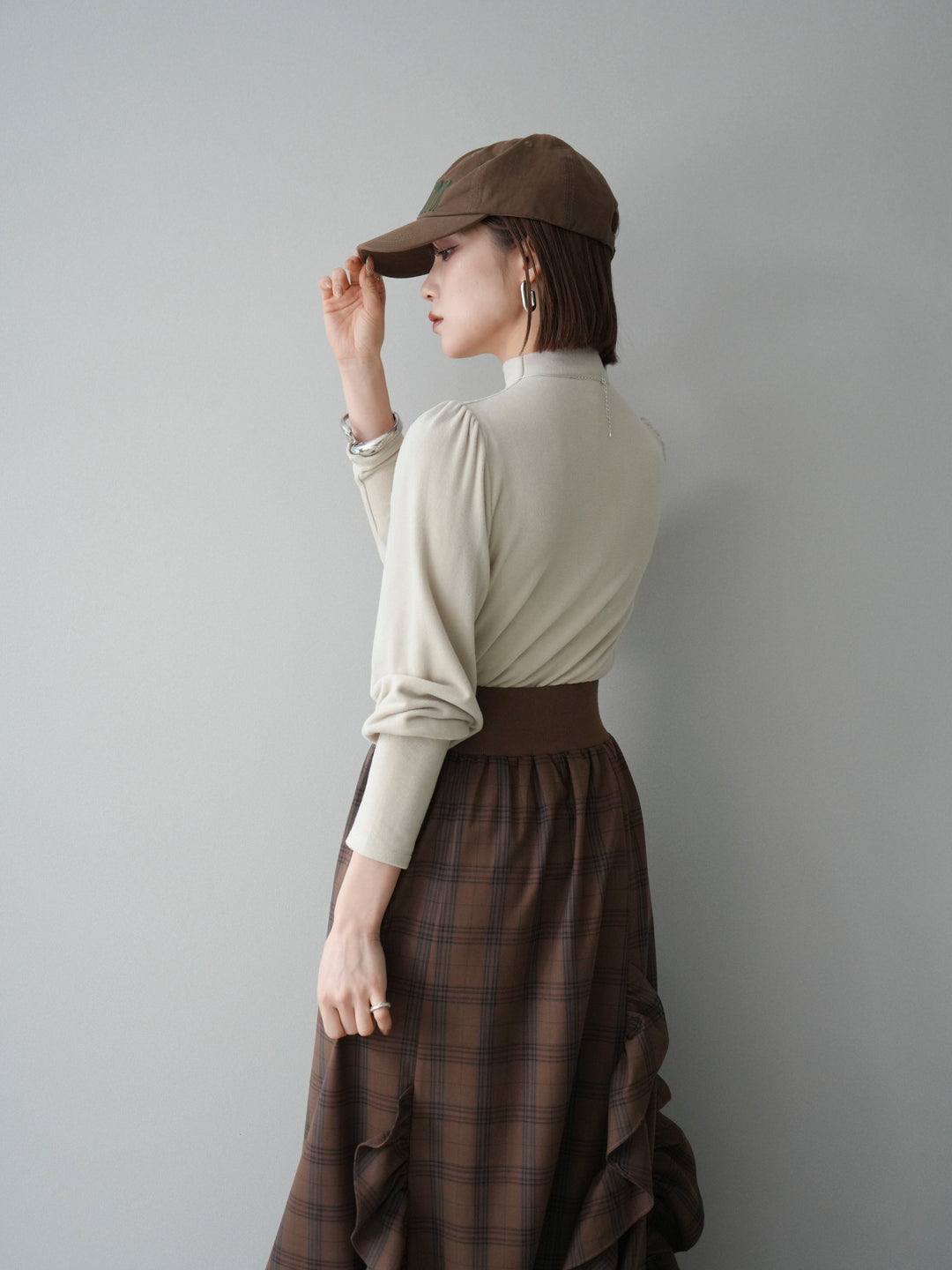 [予約]プチネックパワーショルダー起毛トップス/ivory