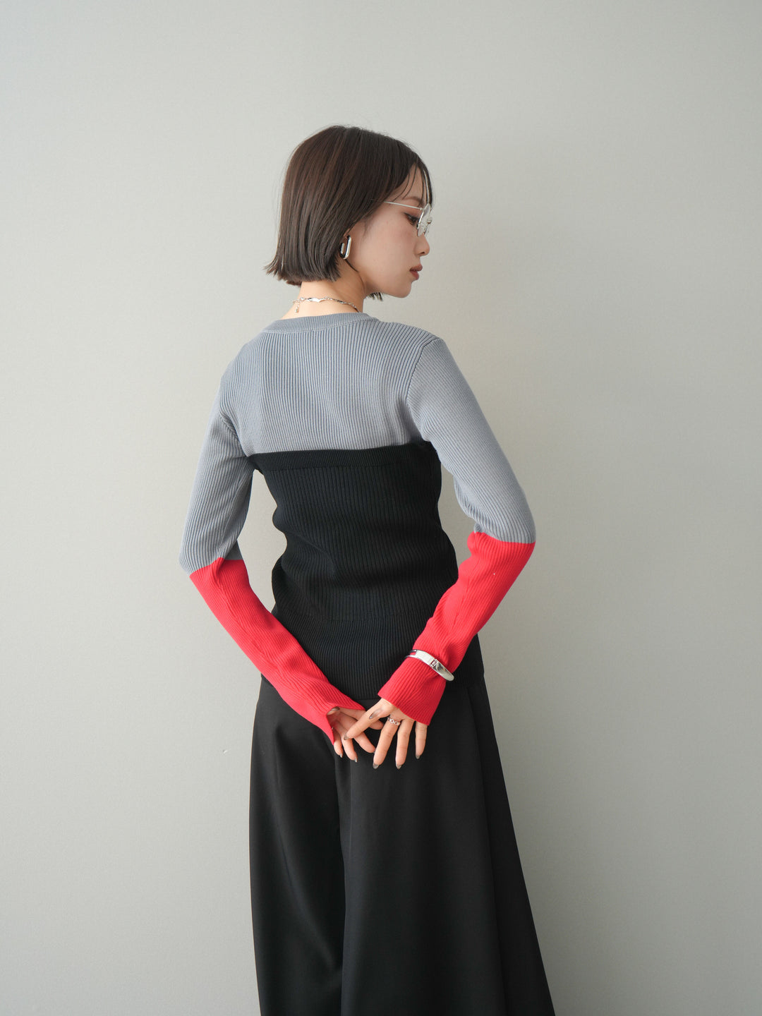 [SET]配色ビスチェドッキングリブニットトップス+選べるアクセセット(2set)