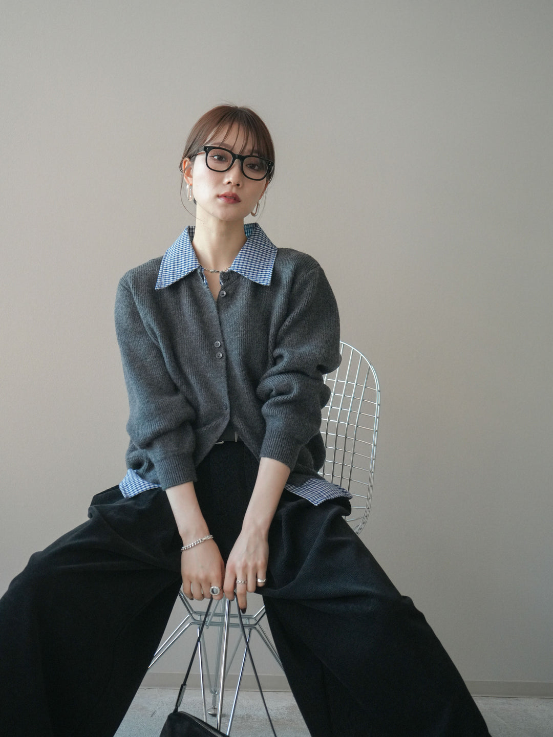 [SET]チェックシャツ襟ニットカーディガン+選べるアクセセット(2set)