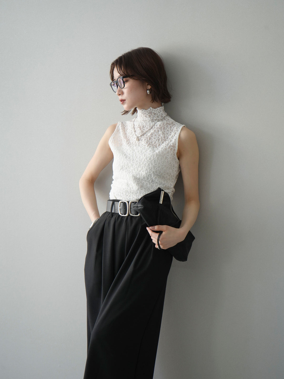 [予約]ノースリーブプチネックフラワージャガードトップス/white