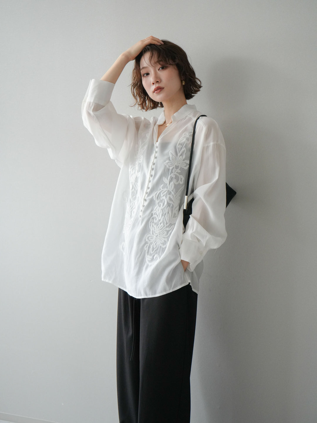 【預購】前繩刺繡襯衫/白色