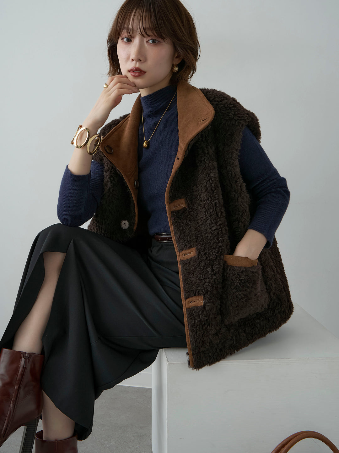 [予約]リバーシブルムートンライクオーバーベスト/brown