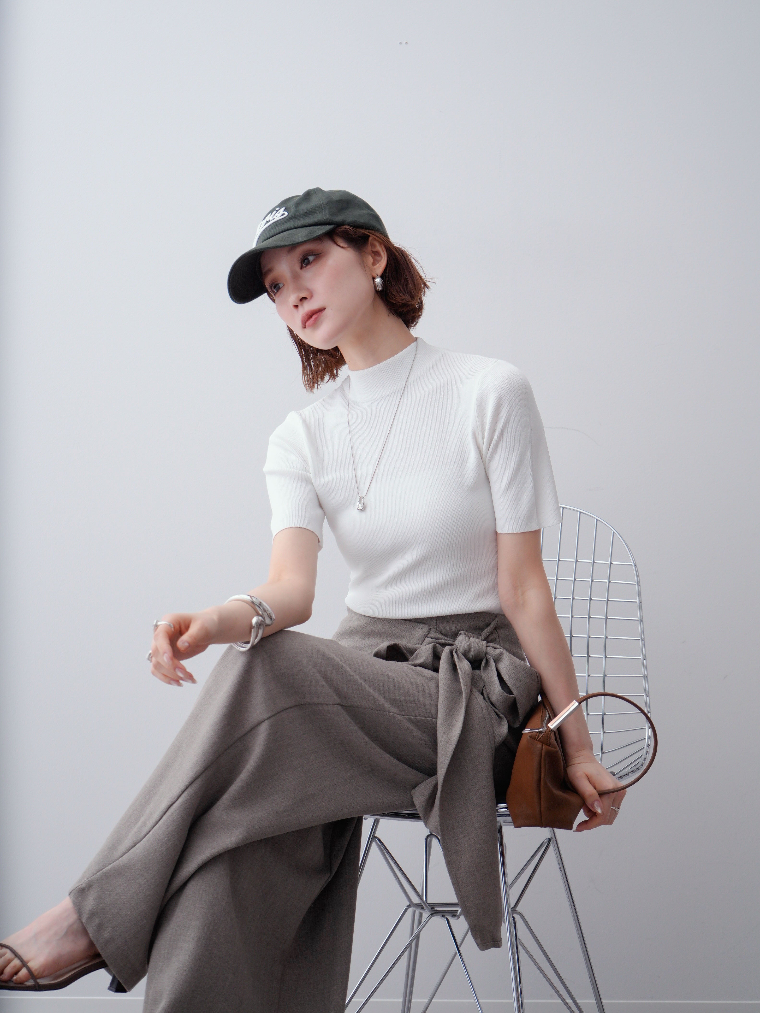 予約]モックネック半袖リブニットトップス/white – Lumier