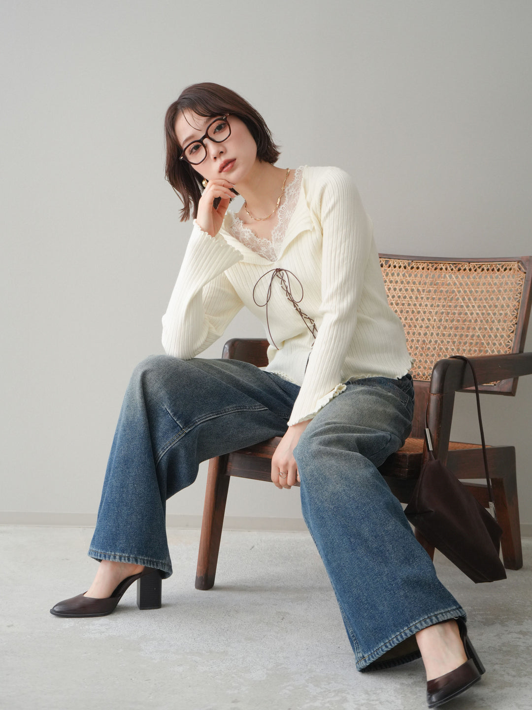 [予約]レースネックレースアップリブニットトップス/ivory