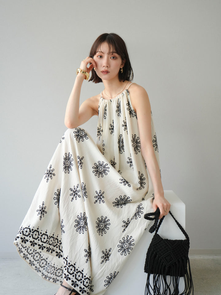 【預購】民族風吊帶洋裝/象牙白