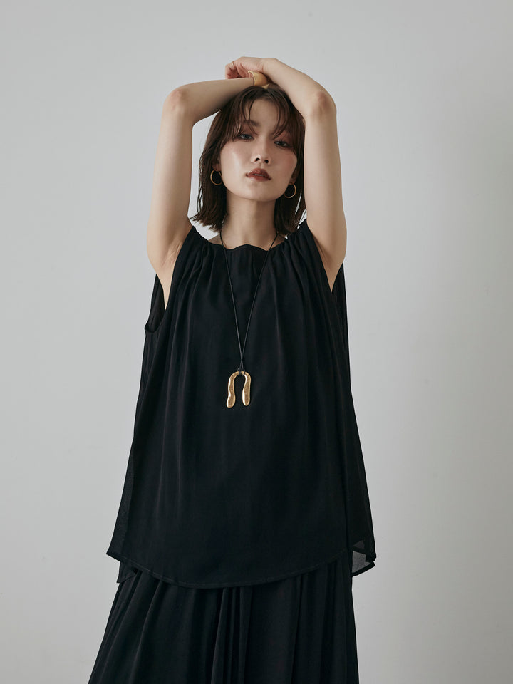 [預購] 透視褶肩襯衫/黑色