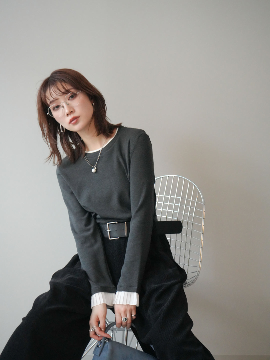 [予約]袖プリーツ配色レイヤードトップス/charcoal