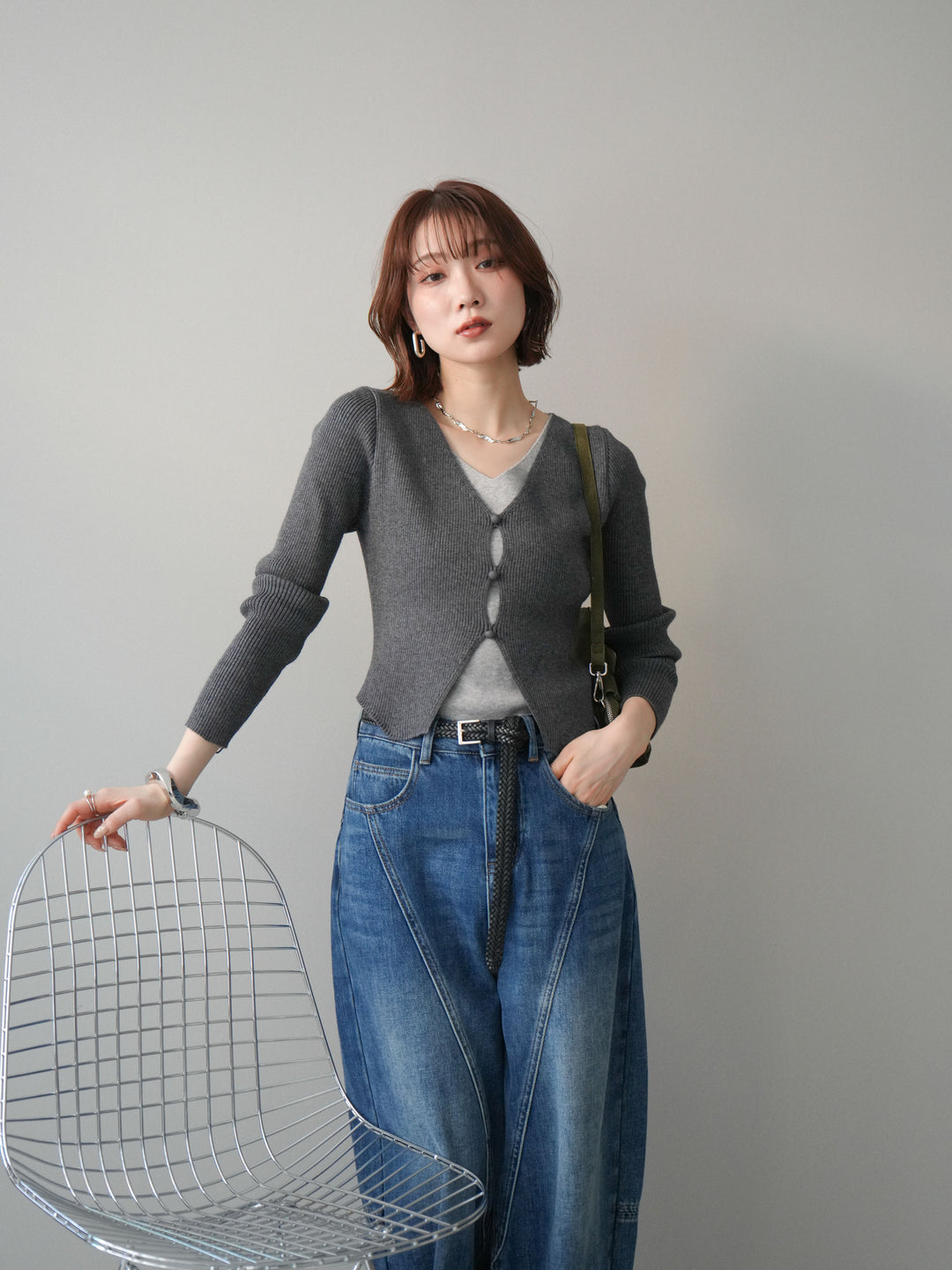 [SET]Vネック配色レイヤードスリットニットトップス+裏起毛加工デニムカーブパンツ(2set)