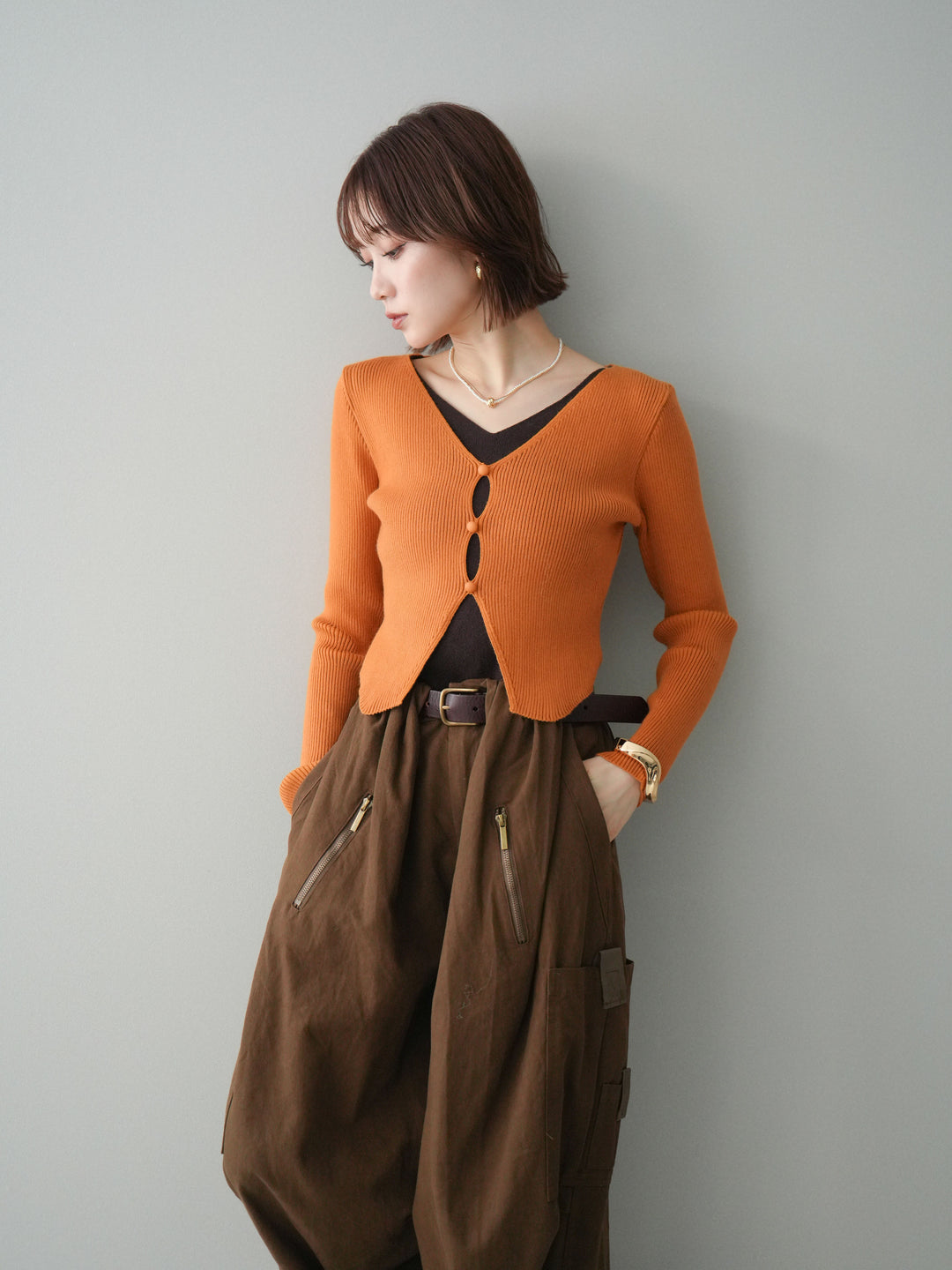 [SET]Vネック配色レイヤードスリットニットトップス+選べるアクセセット(2set)