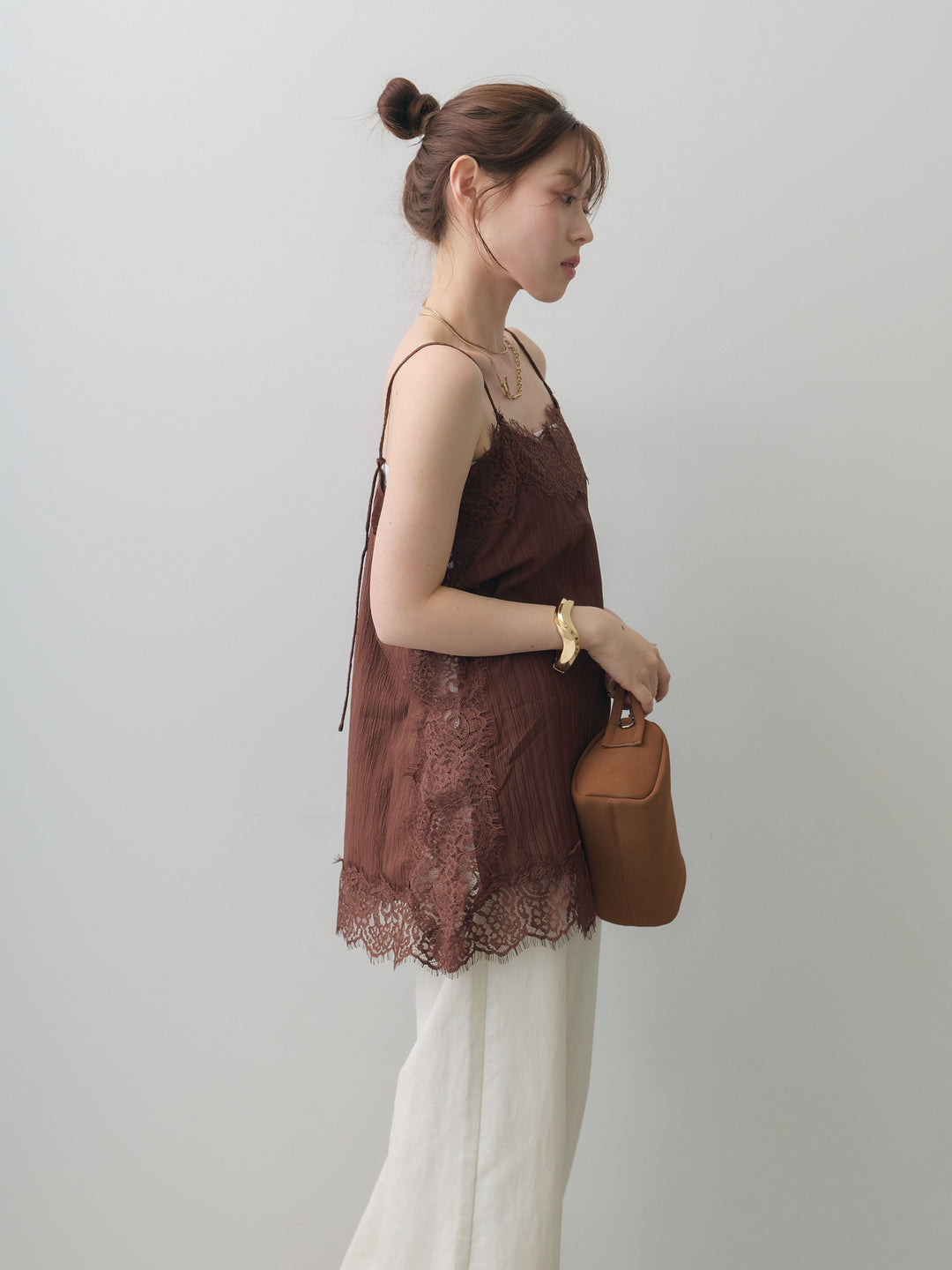 [予約]ワッシャーテクスチャーレーストリムキャミソール/brown