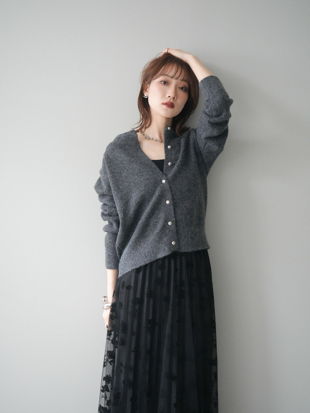 [SET]アンティークボタンニットカーディガン+選べるアクセセット(2set)