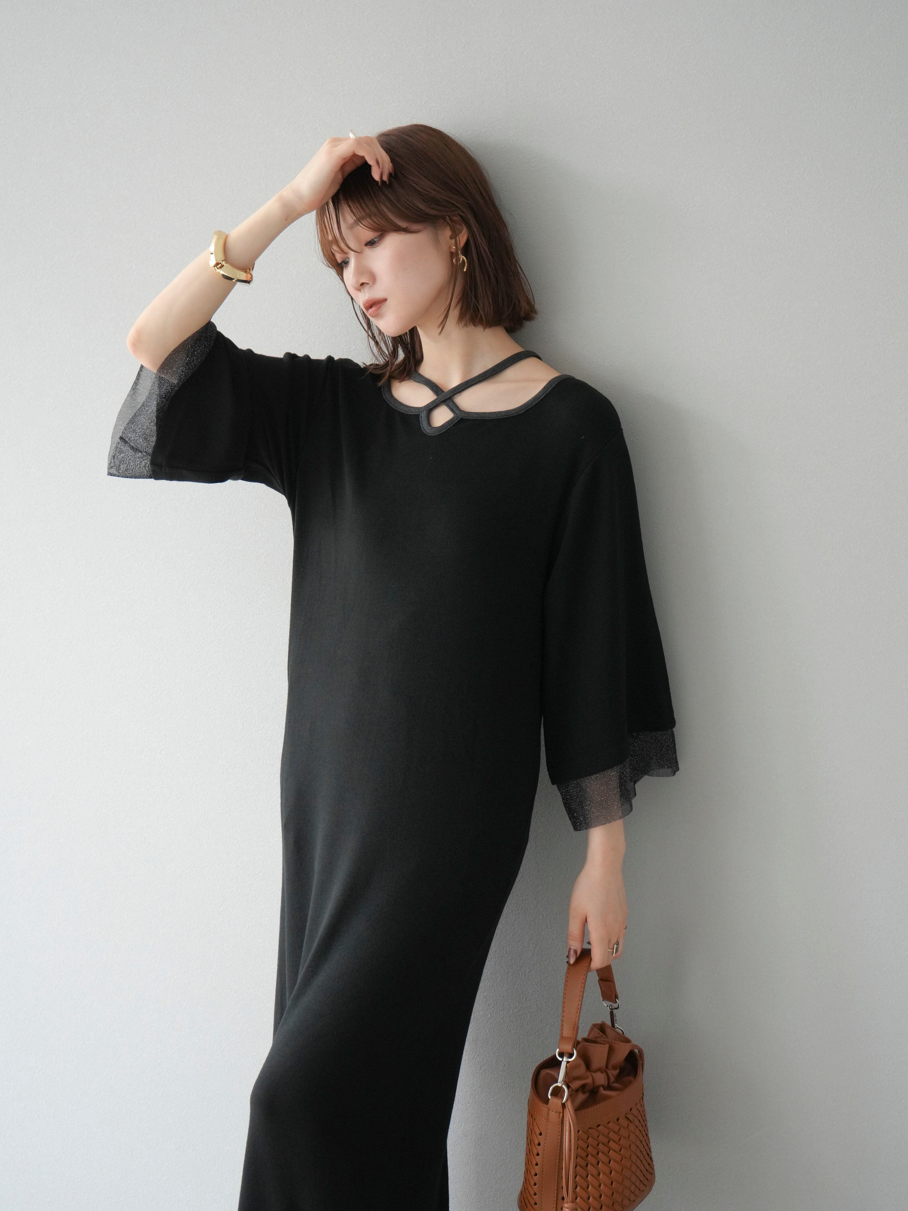 予約]デザインネックラメシアー切替ニットワンピース/ブラック – Lumier