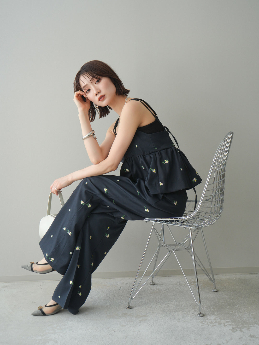 [SET]フラワー刺繍ビスチェ+フラワー刺繍タックパンツ(2set)