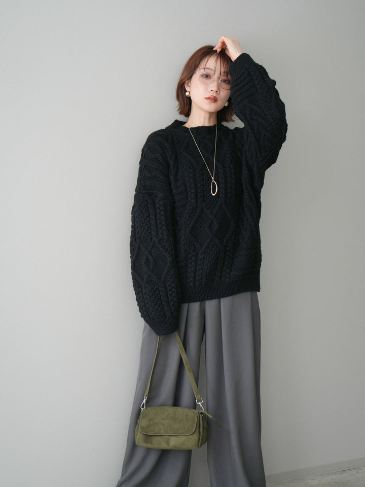 [予約]ケーブル編みモックネックニットプルオーバー/black