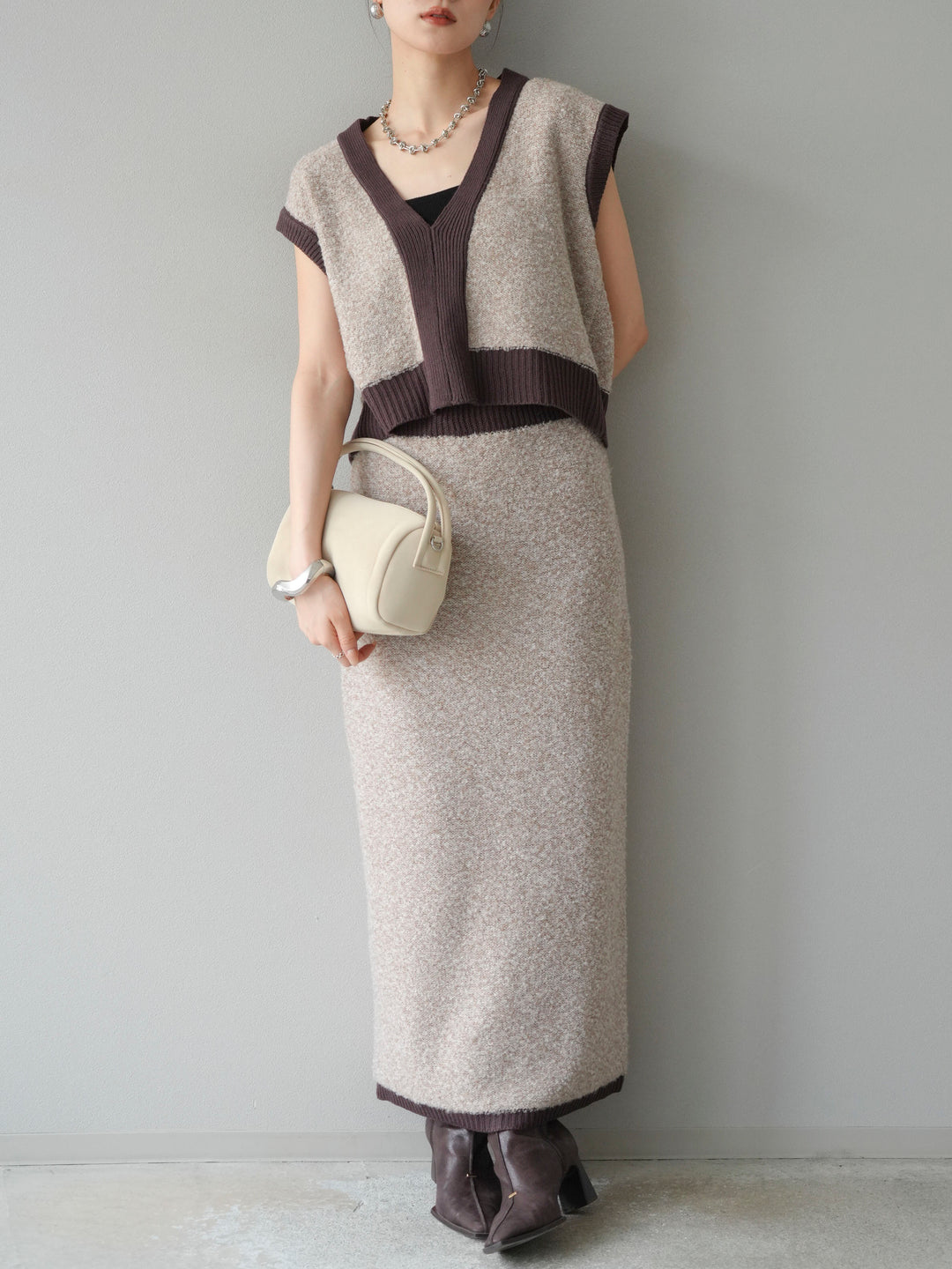 [予約]ブークレバイカラータイトニットスカート/ベージュ