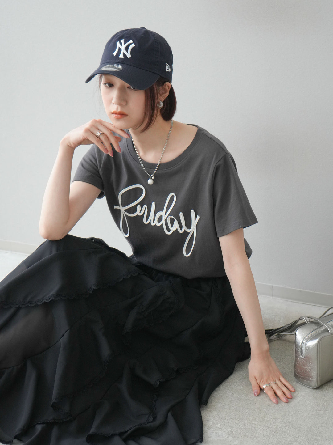 [予約]コードロゴTシャツ/チャコール