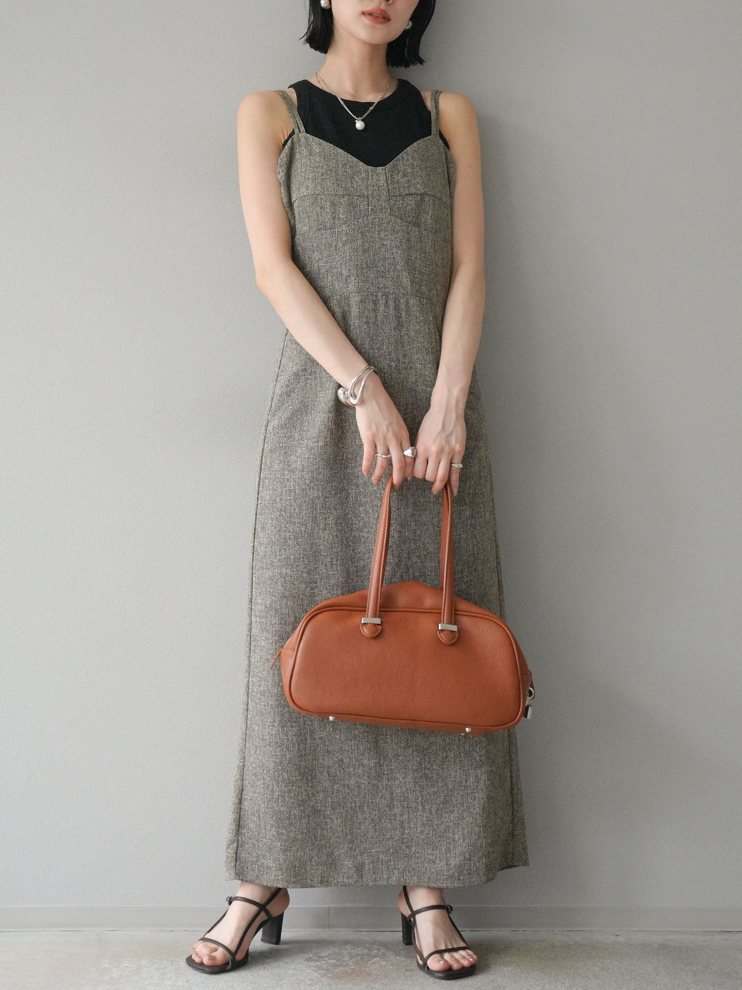 [預購] 夏季粗花呢露背吊帶洋裝/棕色