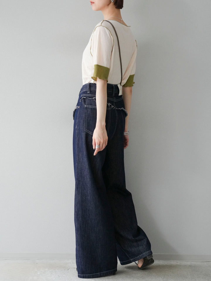 [SET] 百褶同色船領套頭衫 + 臀部設計牛仔褲（2 件組）